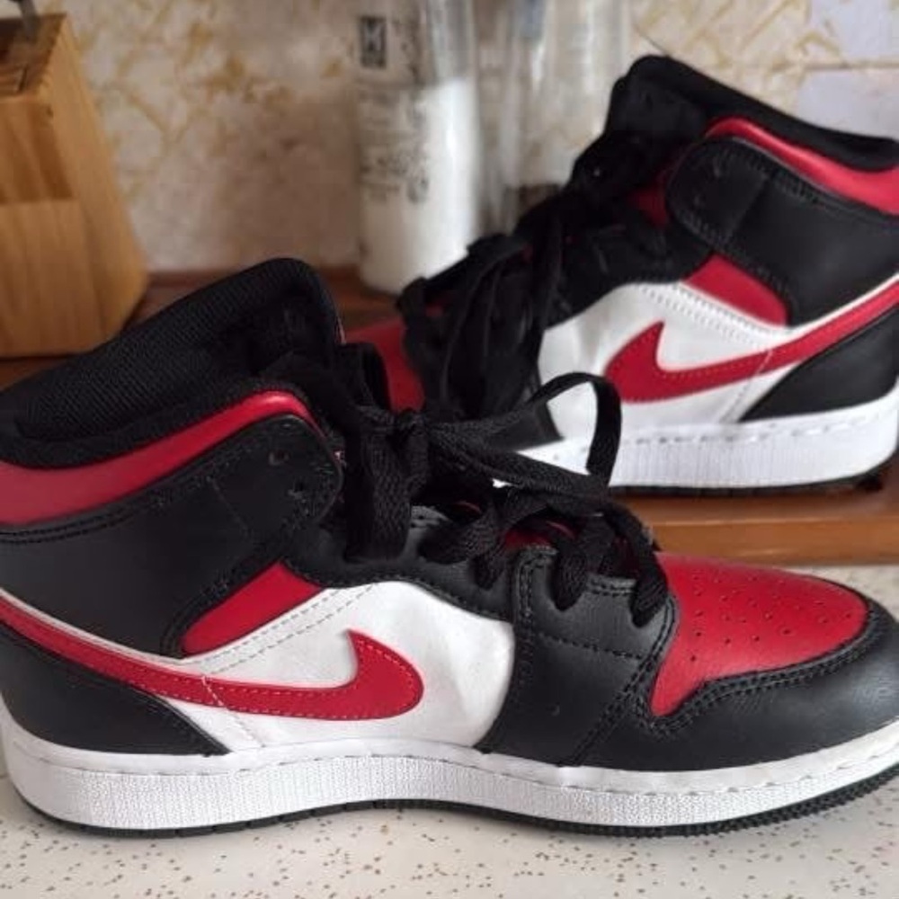 Nike Kids Sneakers in Black, Red, and White